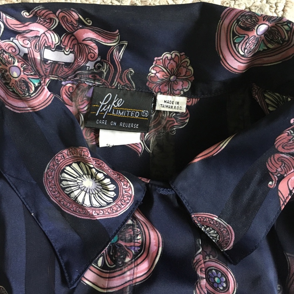 Vintage Retro Blouse - Picture 5 of 8